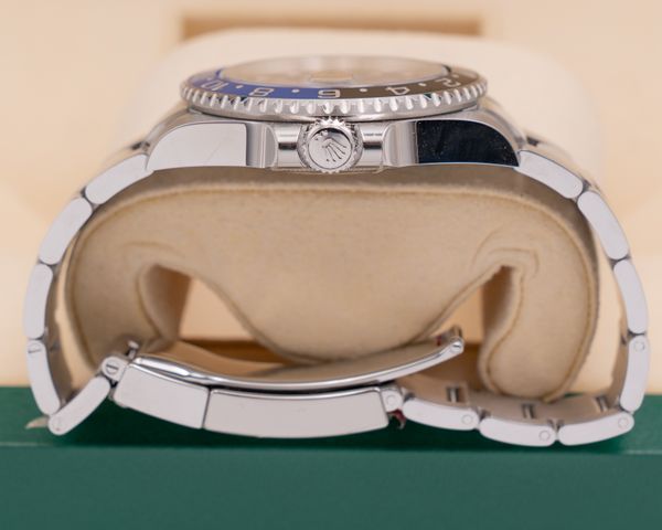 2018 Rolex GMT-Master II "Batman" 40MM Black Dial Oyster Bracelet (116710BLNR)