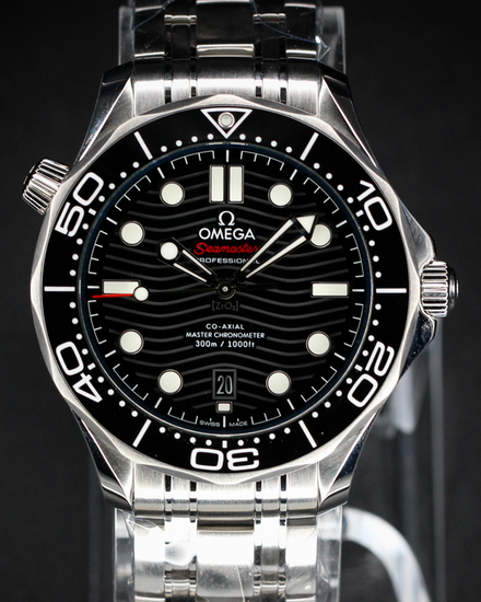 No Reserve - 2025 Omega Seamaster Diver 300M 42MM Black Dial Steel Bracelet (210.30.42.20.01.001)