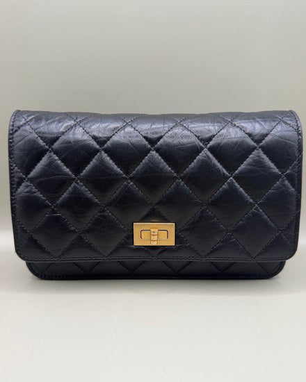 No Reserve - Chanel Bag Black Calfskin Quilted Reissue 2.55 Clutch Gold-Tone Mademoiselle Turn-Lock (Bag)