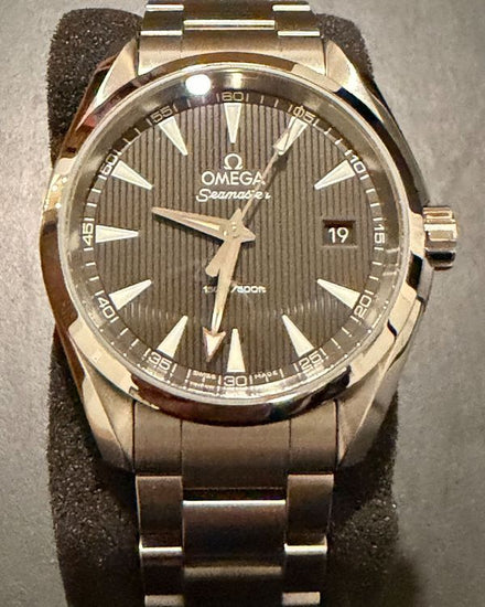 No Reserve - Omega Seamaster Aqua Terra 150M 38.5MM Quartz Grey Dial Steel Bracelet (231.10.39.60.06.001)