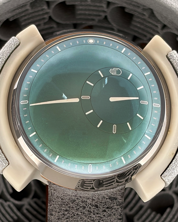 2024 Ressence Type 8 42.9MM Green Dial Leather Strap (Type 8)