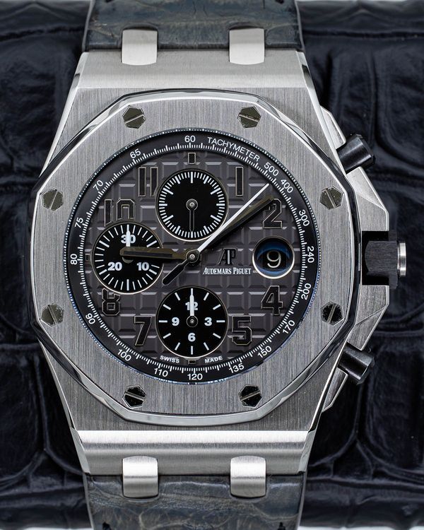2015 Audemars Piguet Royal Oak Offshore Chronograph "Elephant" 42MM Grey Dial Leather Strap (26470ST.OO.A104CR.01)