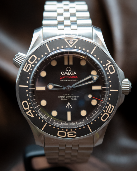 No Reserve - 2023 Omega Seamaster Diver 300M "No Time to Die 007 Edition" 42MM Brown Dial Aftermarket Titanium Bracelet (210.92.42.20.01.001)