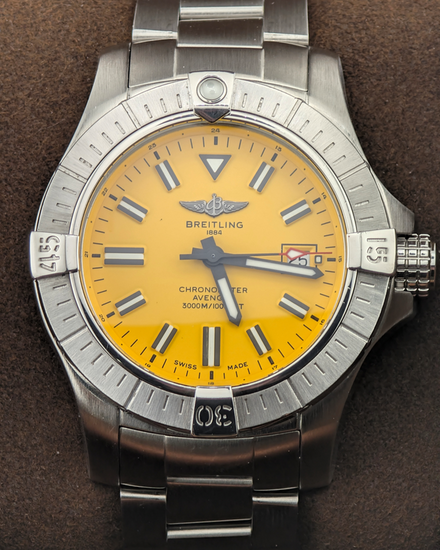 No Reserve - 2020 Breitling Avenger Seawolf 45MM Yellow Dial Steel Bracelet (A17319101I1A1)