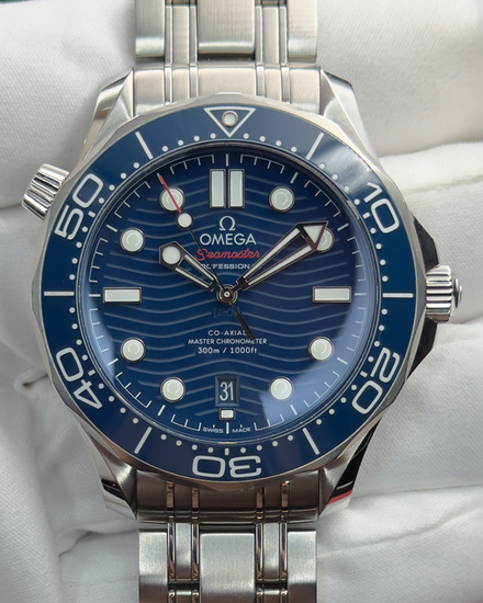 No Reserve - 2024 Omega Seamaster Diver 300M 42MM Blue Dial Steel Bracelet (210.32.42.20.03.001)