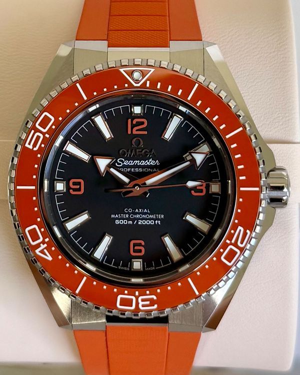 2026 Omega Seamaster Planet Ocean 600M 42MM Black Dial Rubber Strap (217.32.42.21.01.004)