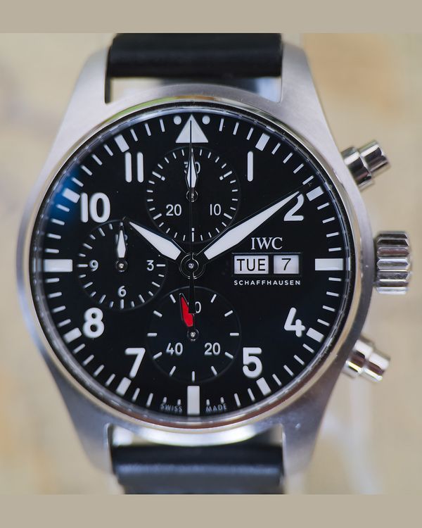 2023 IWC Schaffhausen Pilot 41MM Black Dial Leather Strap (IW388111)