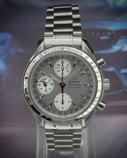 2015 Omega Speedmaster Day-Date 39MM Silver Dial Steel Bracelet (3523.30.00)