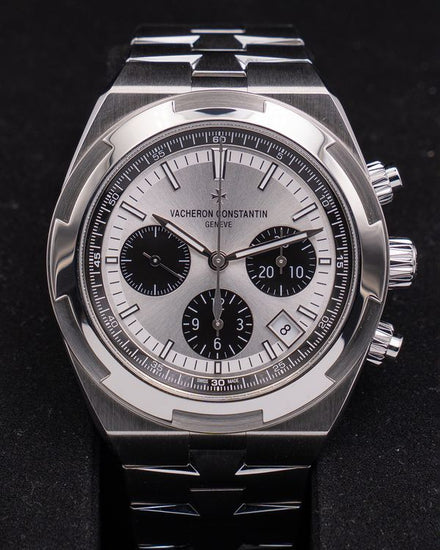 2024 Vacheron Constantin Overseas 42.5MM Silver Dial Steel Bracelet (5520V/210A-B686)