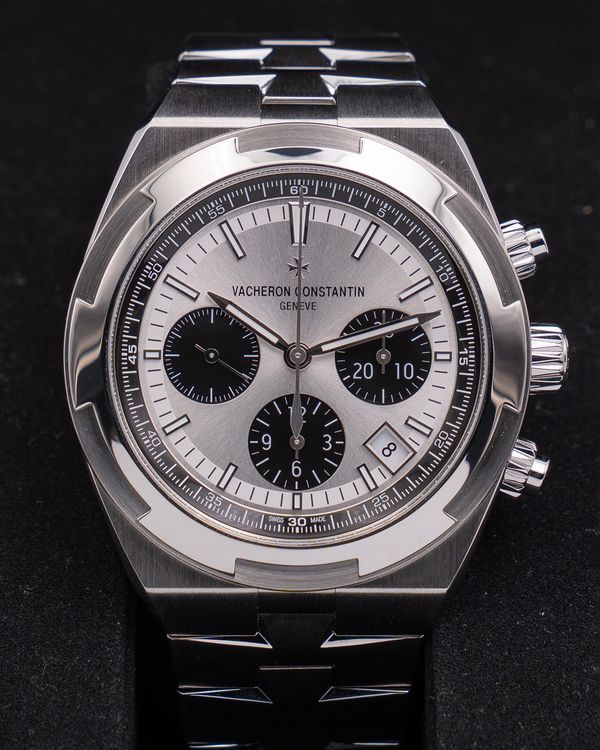 2024 Vacheron Constantin Overseas 42.5MM Silver Dial Steel Bracelet (5520V/210A-B686)