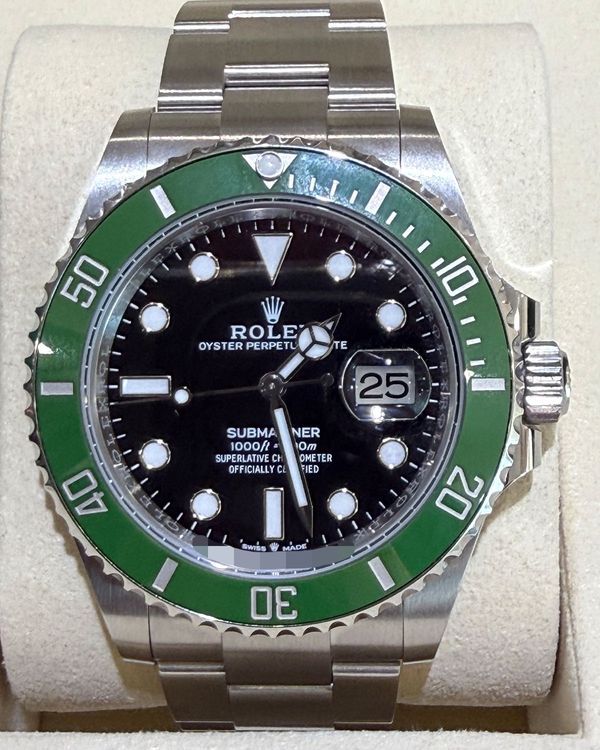 Rolex Submariner (126610LV)