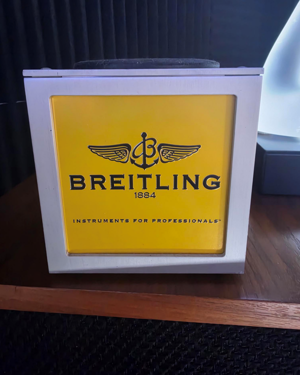 No Reserve - Breitling Accessories Watch Display (Watch Display)