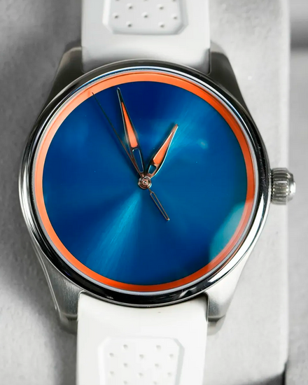 No Reserve - 2025 H. Moser & Cie Pioneer Centre Seconds "Spiced Aqua" 42.8MM Turquoise Dial Rubber Strap (3201-1202)