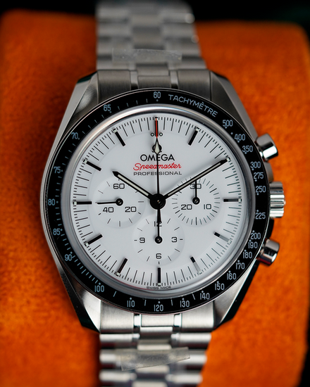 2026 Omega Speedmaster Professional Moonwatch 42MM White Dial Steel Bracelet (310.30.42.50.04.001)