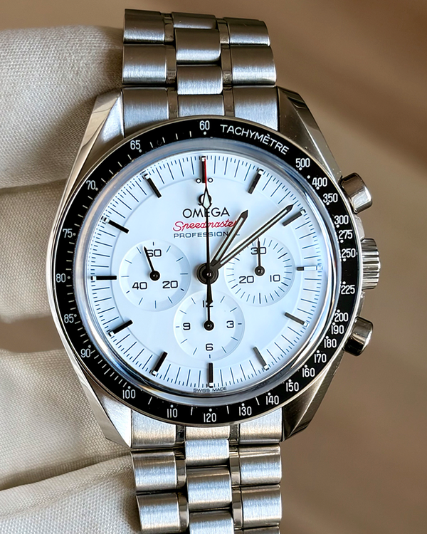 No Reserve - 2025 Omega Speedmaster Professional Moonwatch 42MM White Dial Steel Bracelet (310.30.42.50.04.001)