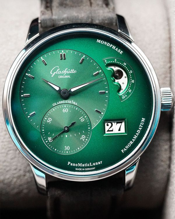 No Reserve - 2022 Glashütte Original PanoMaticLunar 40MM Green Dial Leather Strap (1-90-02-13-32-62)