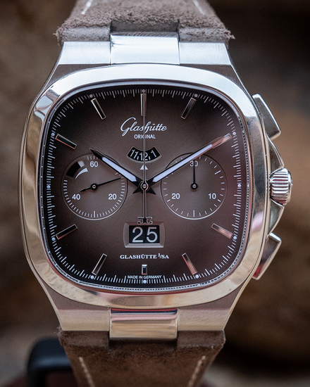 2023 Glashütte Original Seventies Panorama Date L.E. 40MM Grey Dial Leather Strap (1-37-02-05-02-35)