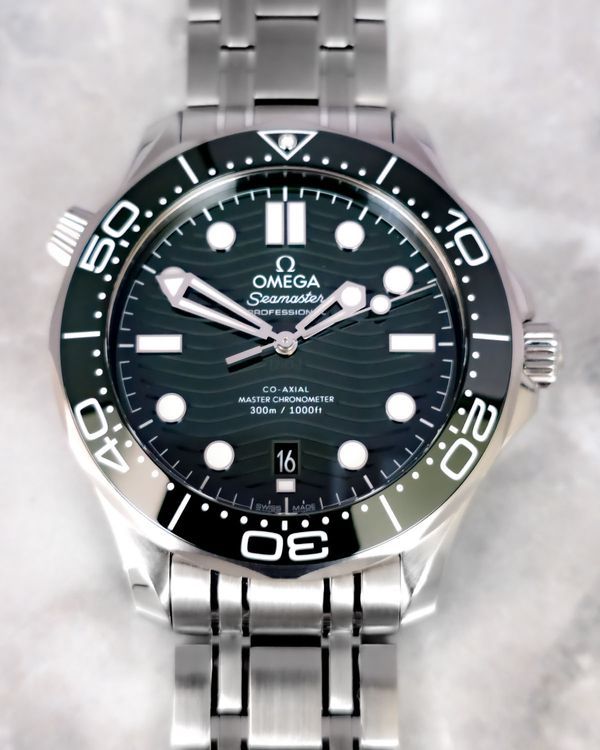 No Reserve - Omega Seamaster 300 (210.30.42.20.01.001)