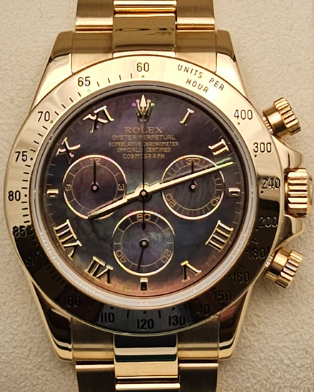 2002 (Y serial) Rolex Daytona 40MM Tahitian Mother of Pearl Dial Yellow Gold Bracelet (116528)