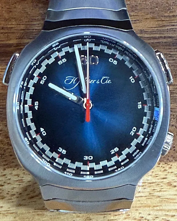 2023 H. Moser & Cie Streamliner Flyback Chronograph 42.3MM Blue Dial Steel Bracelet (6902-1201)