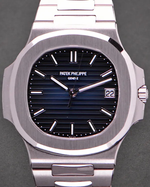 2024 Patek Philippe Nautilus 41MM Blue Dial White Gold Bracelet (5811/1G 001)