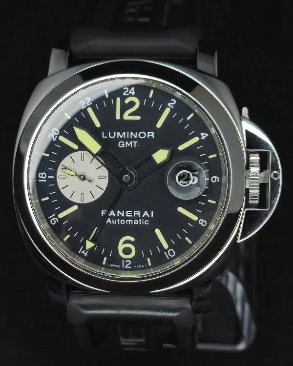 2011 Panerai Luminor GMT Automatic 44MM Black Dial Rubber Strap (PAM00088)