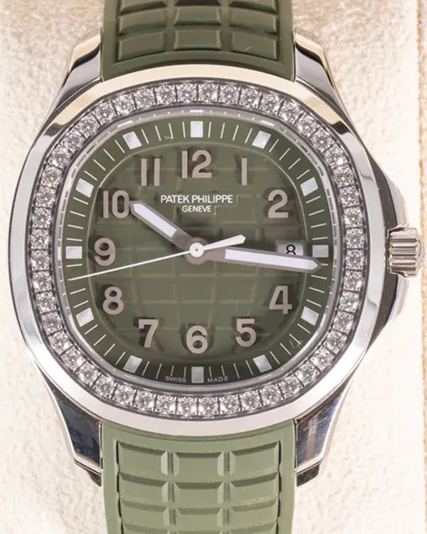 2022 Patek Philippe Aquanaut 38.8MM Quartz Green Dial Rubber Strap (5267/200A-011)