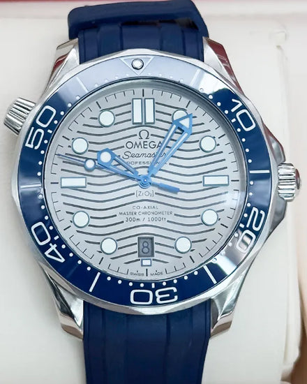 2022 Omega Seamaster Diver 300M 42MM Grey Dial Rubber Strap (210.32.42.20.06.001)