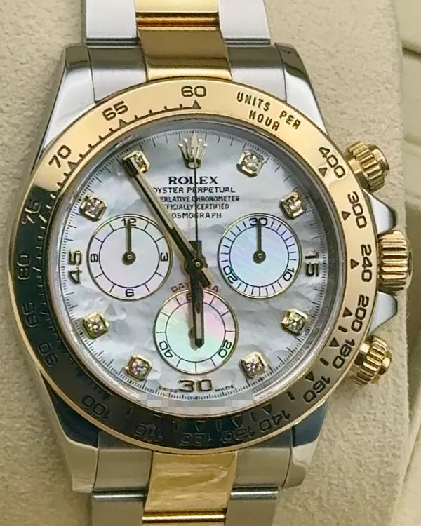 2017 Rolex Cosmograph Daytona 40MM Mother-of-Pearl Dial Two-Tone Oyster Bracelet (116503)