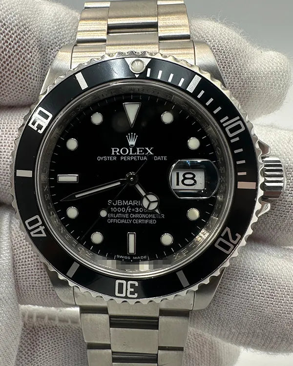 Rolex Submariner Date 40MM Black Dial Oyster Bracelet (16610T)