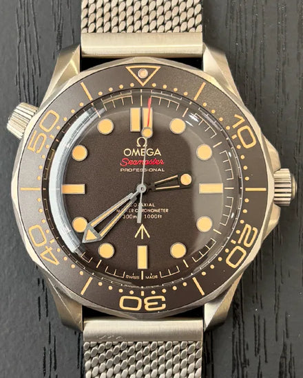 Omega Seamaster Diver 300M "007" S.E. 42MM Brown Dial Titanium Bracelet (210.90.42.20.01.001)