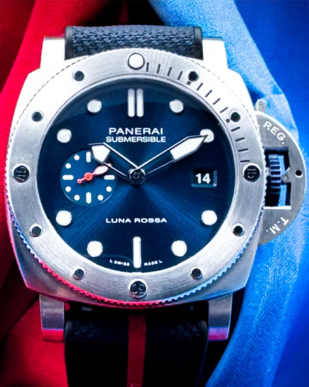 2024 Panerai Submersible Luna Rossa L.E. 44MM Blue Dial Textile Strap (PAM01391)