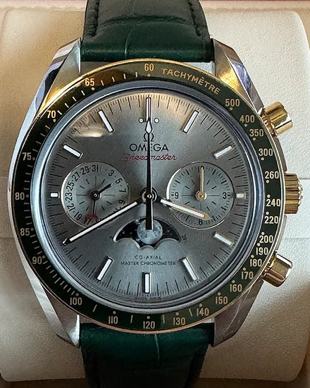 2024 Omega Speedmaster Moonphase 44.25MM Grey Dial Leather Strap (304.23.44.52.06.001)