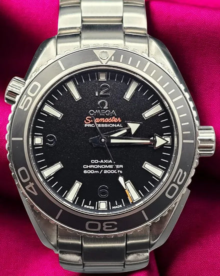 2012 Omega Seamaster Planet Ocean 600M 42MM Black Dial Steel Bracelet (232.30.42.21.01.001)