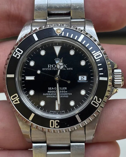 Rolex Sea-Dweller 40MM Black Dial Oyster Bracelet (16600)