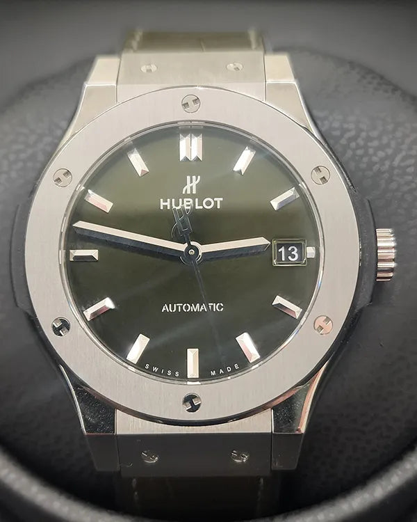 Hublot Classic Fusion (565.NX.8970.LR)