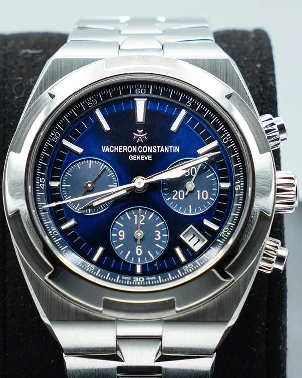 2022 Vacheron Constantin Overseas Chronograph 42.5MM Blue Dial Steel Bracelet (5500V/110A-B148)