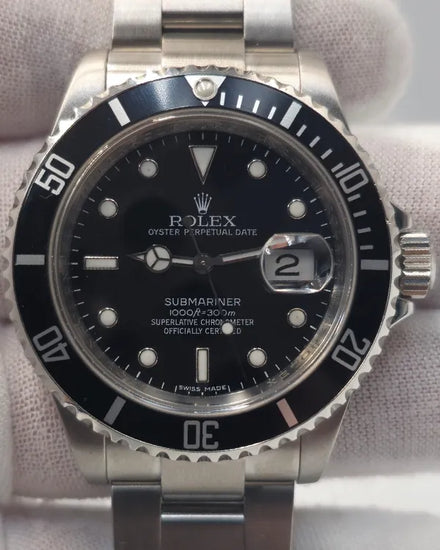 2009 (V Serial) Rolex Submariner Date 40MM Black Dial Oyster Bracelet (16610)