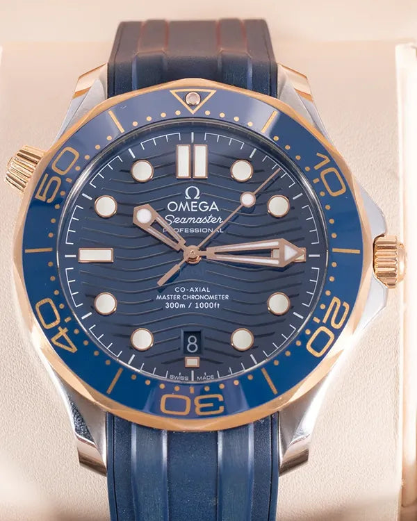 2018 Omega Seamaster Diver 300M 42MM Blue Dial Rubber Strap (210.22.42.20.03.002)