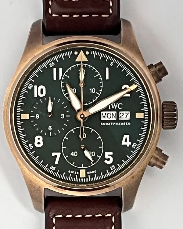 2022 IWC Schaffhausen Pilot Spitfire Chronograph 41MM Green Dial Leather Strap (IW387902)