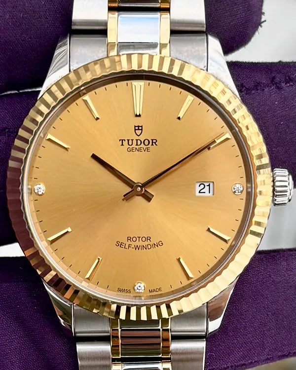 (Diego working) Tudor Style (12713)