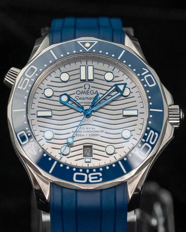 2021 Omega Seamaster Diver 300M 42MM Grey Dial Rubber Strap (210.32.42.20.06.001)