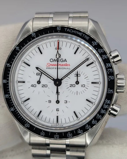 2024 Omega Speedmaster Professional Moonwatch 42MM Silver Dial Steel Bracelet (310.30.42.50.04.001)