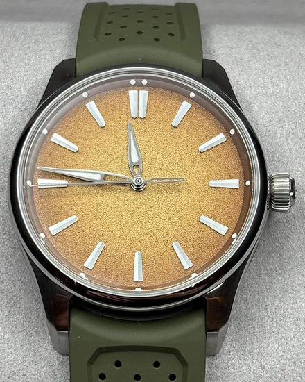 2025 H. Moser & Cie. Pioneer L.E. 40MM Amber Sand Dial Rubber Strap (3200-1219)