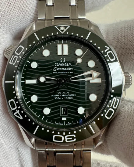 2023 Omega Seamaster Diver 300M "Seaweed" 42MM Green Dial Steel Bracelet (210.30.42.20.10.001)