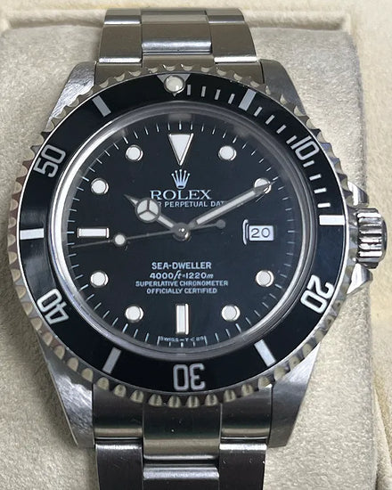 Rolex Sea-Dweller 4000 40MM Black Dial Oyster Bracelet (16600)