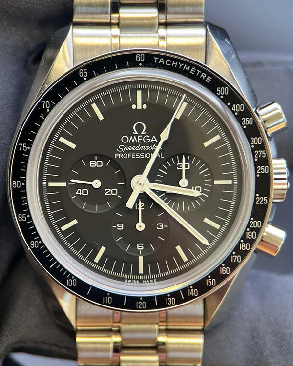 2021 Omega Speedmaster Professional Moonwatch 42MM Black Dial Steel Bracelet (311.33.42.30.01.002)
