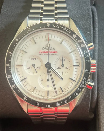 No Reserve - 2025 Omega Speedmaster Professional Moonwatch 42MM White Dial Steel Bracelet (310.30.42.50.04.001)