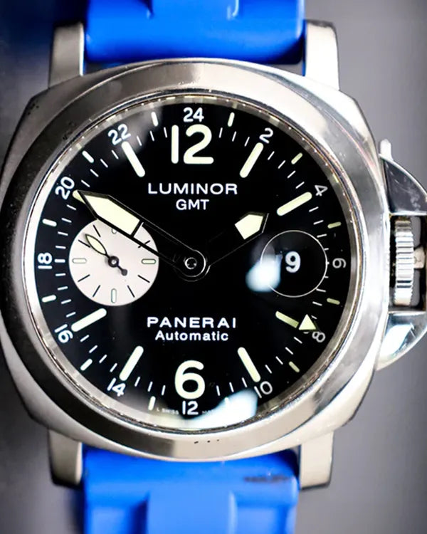 2011 Panerai Luminor GMT 44MM Black Dial Rubber Strap (PAM00088)