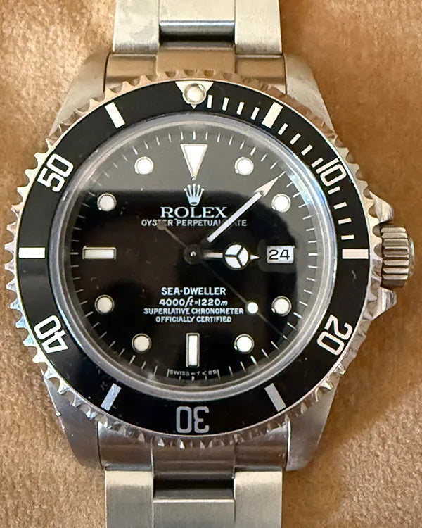 1993 Rolex Sea-Dweller 4000 40MM Black Dial Oyster Bracelet (16600)